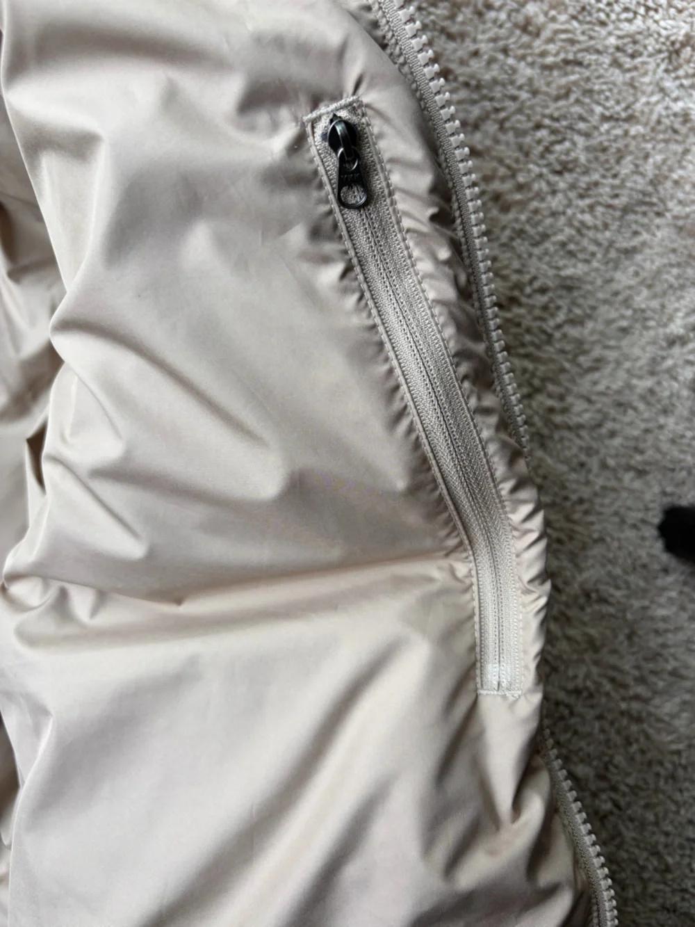 The North Face Women’s Frost Fall Hooded Jacket | Mushroom Grey | Medium - Picture 7 of 11